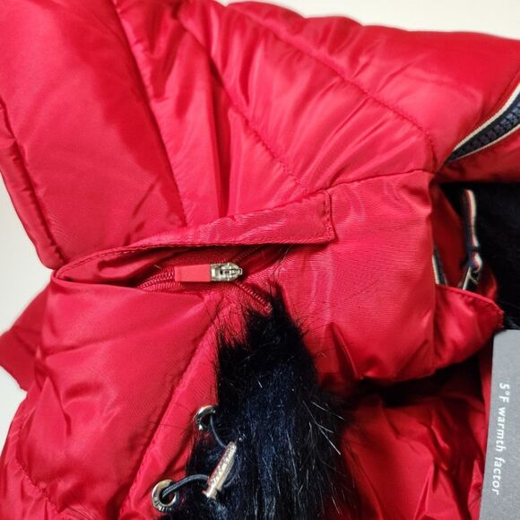 Tommy Hilfiger Hooded Puffer Jacket – Women’s Large – Crimson – Unworn - Picture 8 of 9